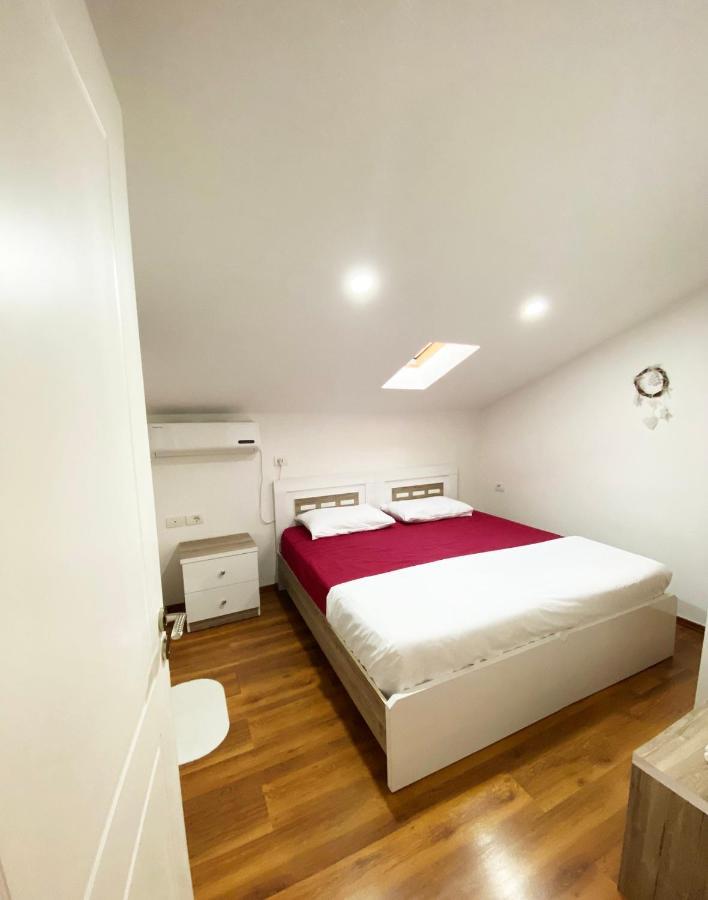 Guest House Himaj Berati Exterior foto