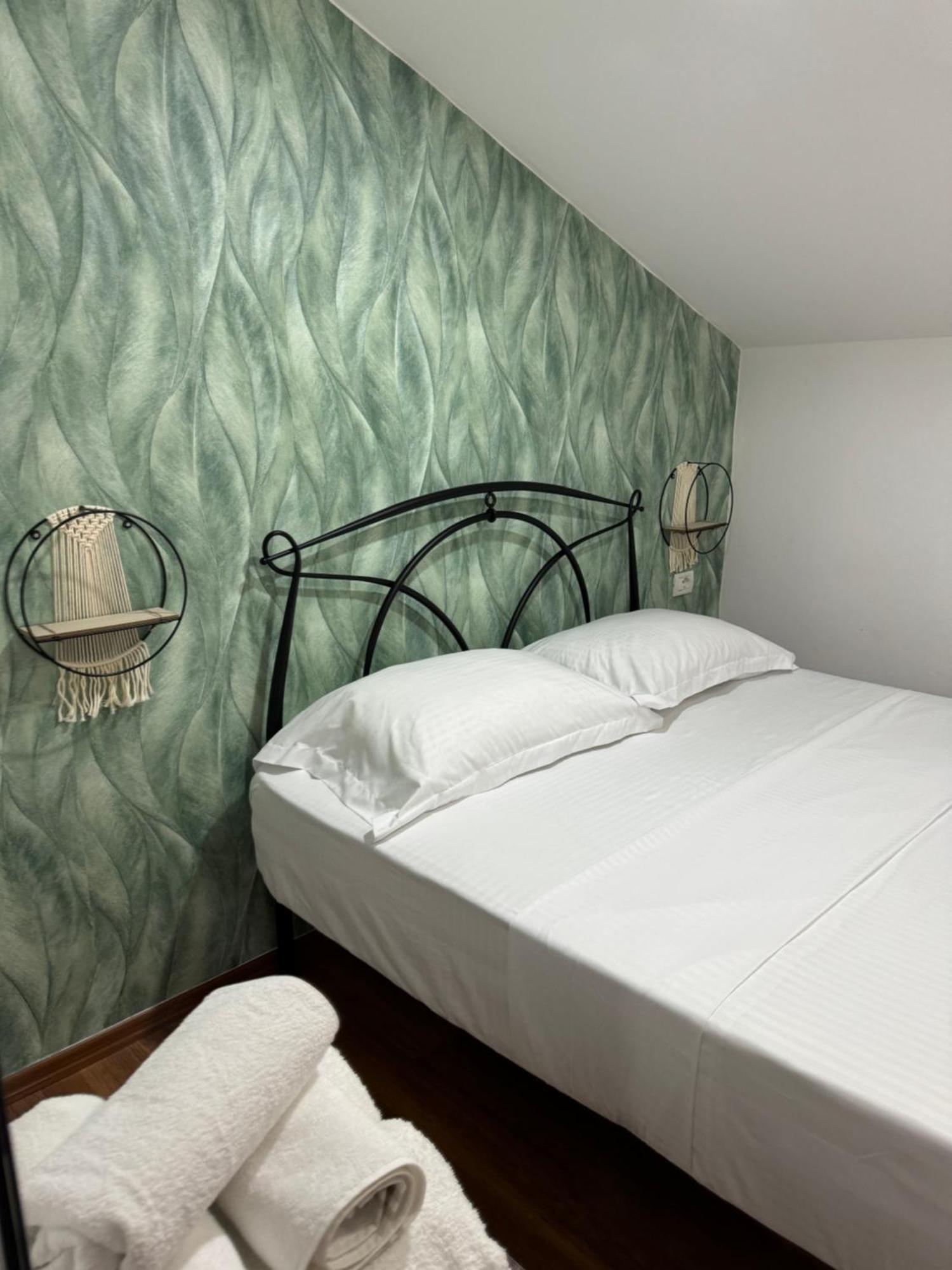 Guest House Himaj Berati Exterior foto